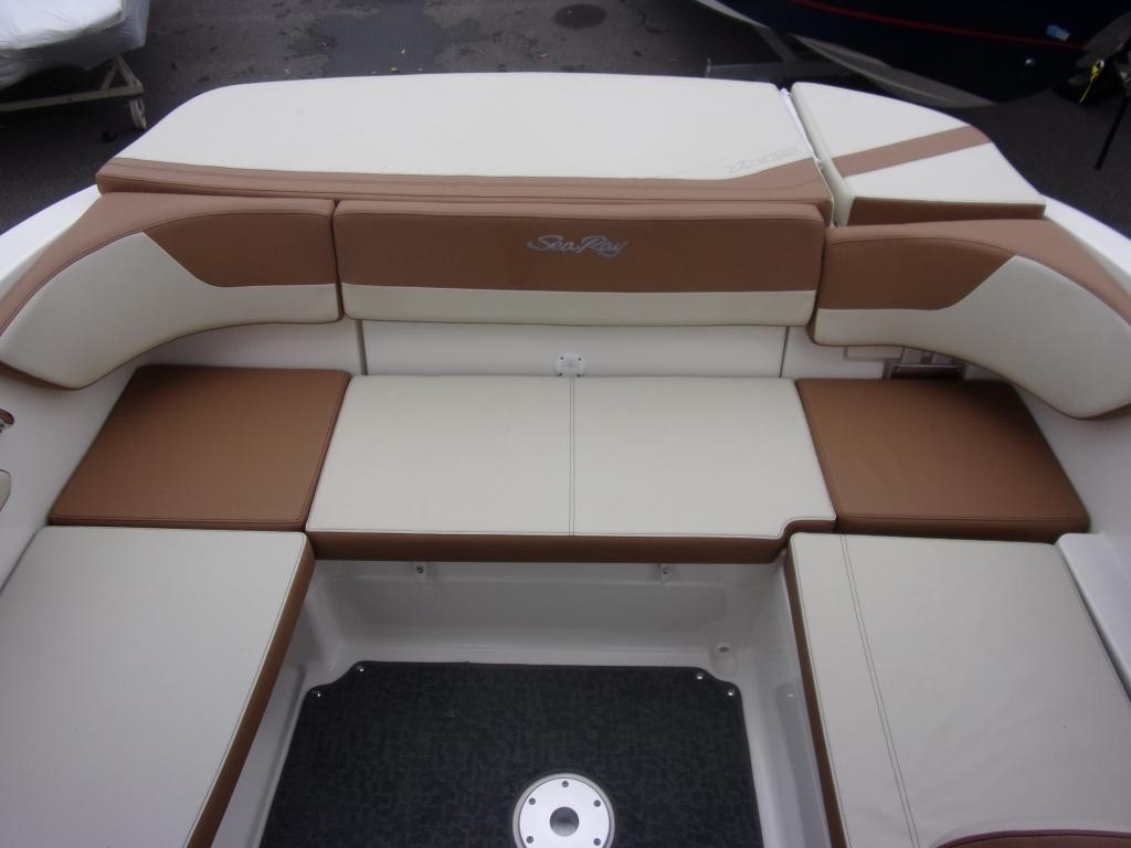  -  http://www.marine-shop.ro/searay-21-spx-waketower-132187.p.html